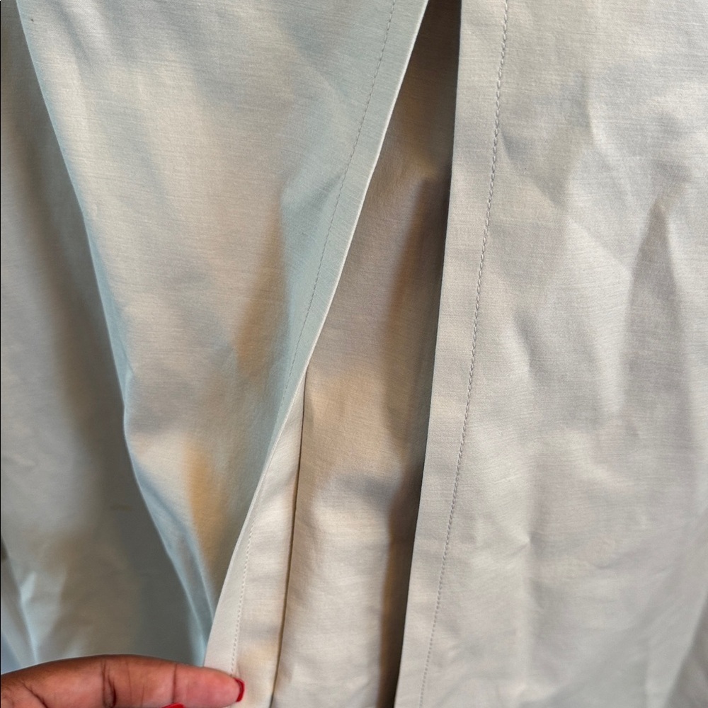 Trina Turk Beige Trench Coat with Gold Accents. Size 8 - Picture 5 of 7